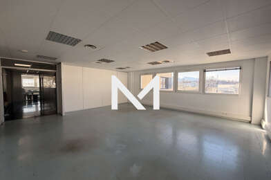 Commerce 3 pièces 1241 €