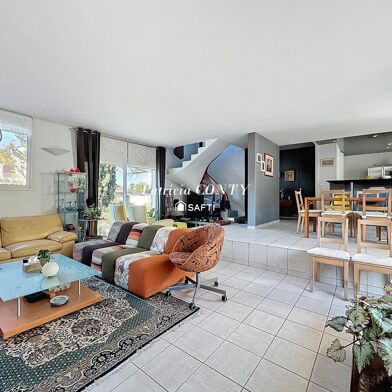 Maison 6 pièces 680000 €