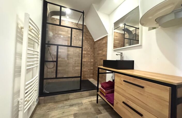 Appartement T2, 50 m2 - Rénové 2e étage — photo 5