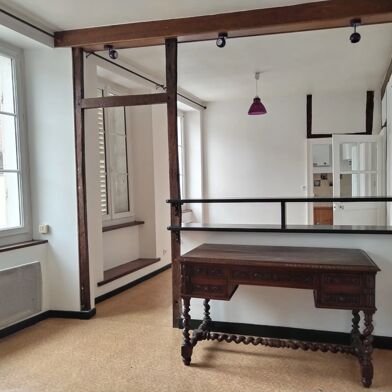 Appartement 3 pièces 590 €