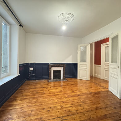 Appartement 4 pièces 299860 €