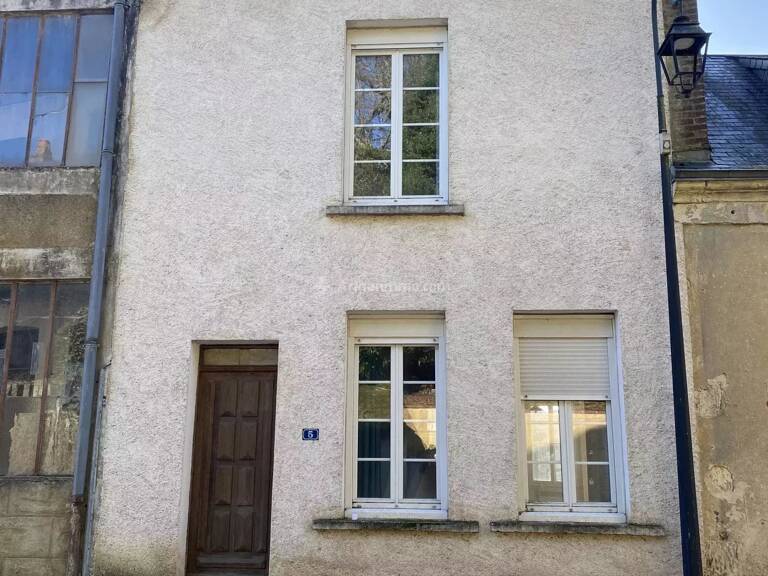 Maison de village avec sous-sol et jardin à proximité — photo 1