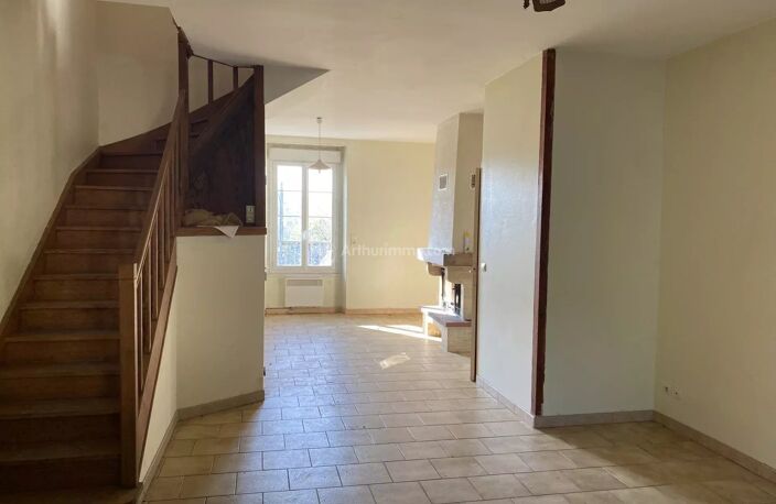 Maison de village avec sous-sol et jardin à proximité — photo 3