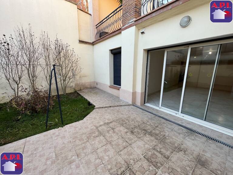 Immeuble  174 m² — photo 1