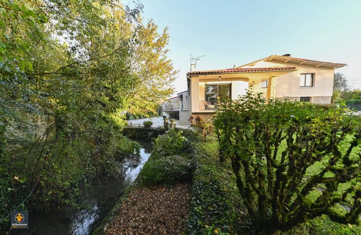 Maison d'architecte 218 m2 - SAINT SYMPHORIEN — photo 4