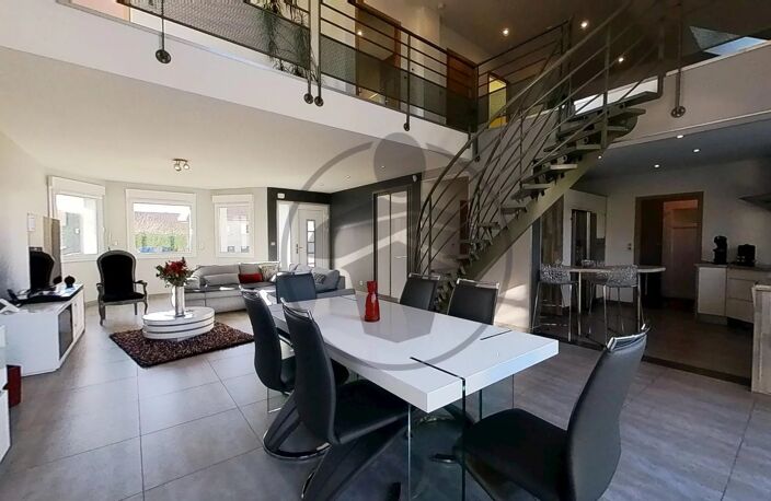 Maison individuelle F6 de 152m² en impasse — photo 2