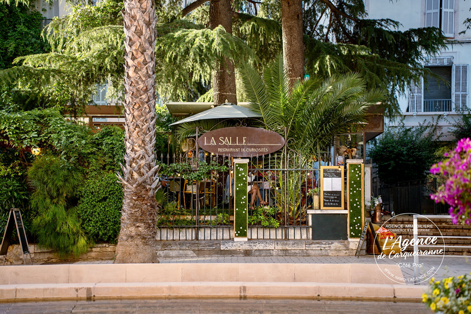 Local commercial 5 pièces  à vendre Hyères 83400