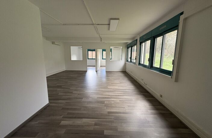 BUREAUX à LOUER — photo 5