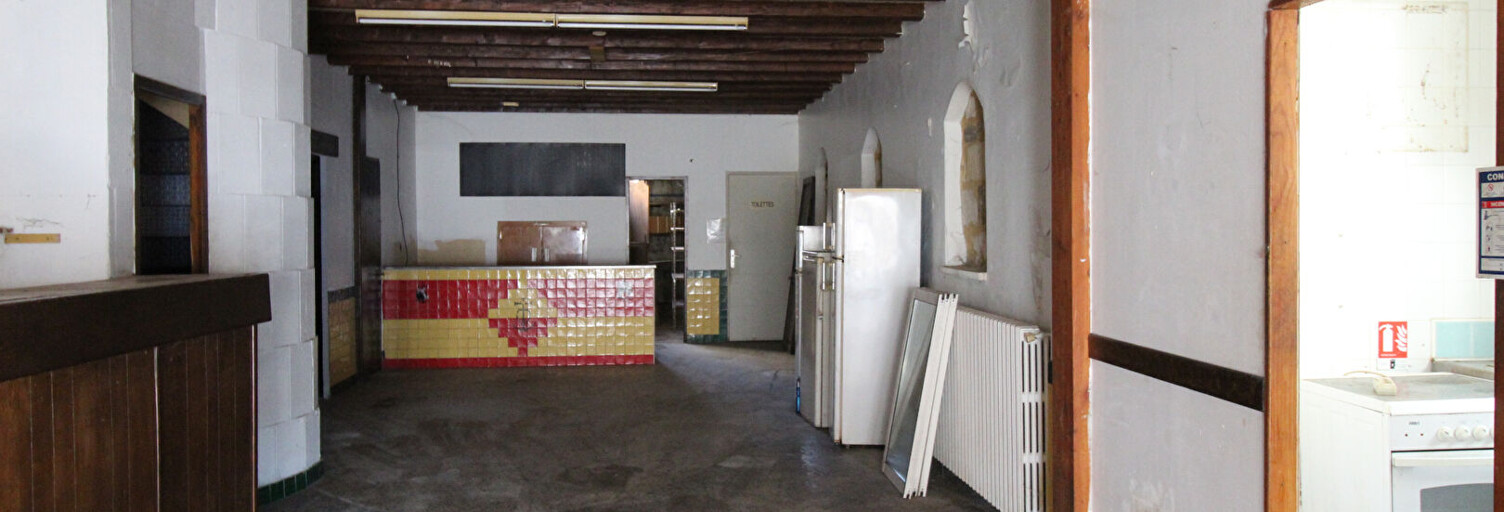 Commerce 5 Pièces 220 m² à vendre à Arles (13200)