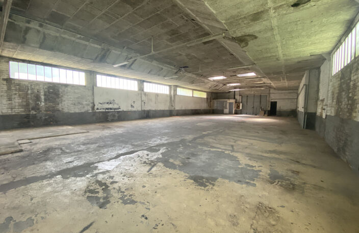 BATIMENT INDUSTRIEL - POITIERS CENTRE VILLE — photo 4
