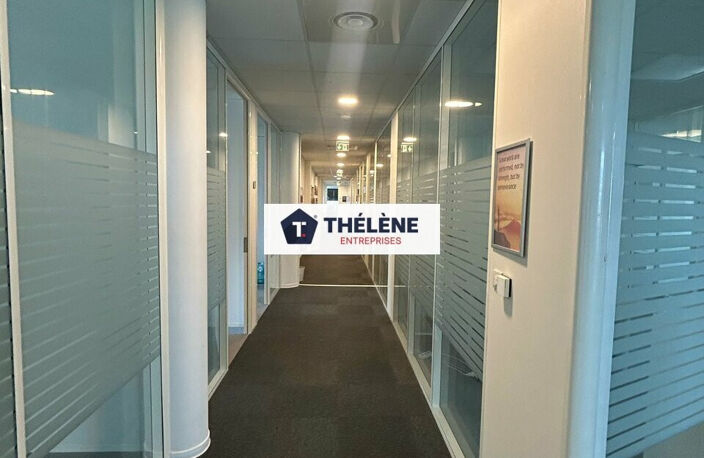 BUREAUX à LOUER — photo 2