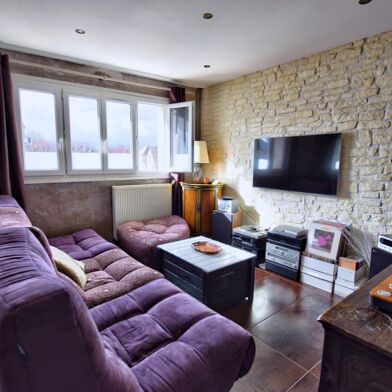 Appartement 6 pièces 262000 €