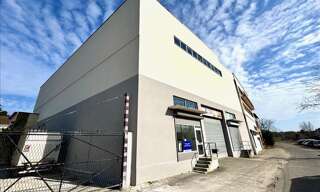 Immeuble   m² à vendre à Maule (78580)