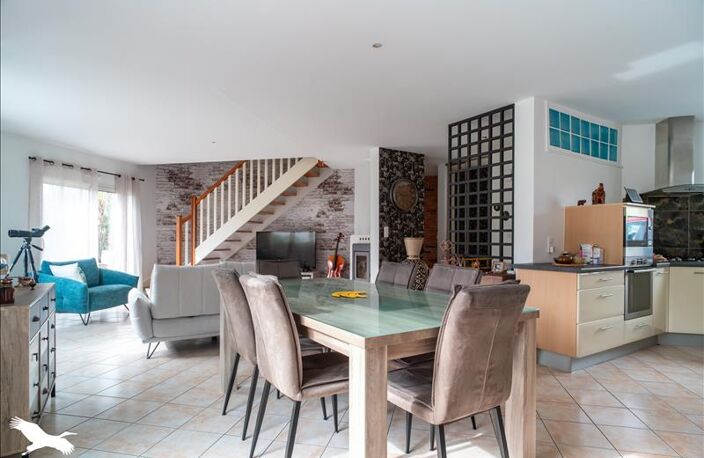 Contemporaine de 6 pièces principales — photo 2
