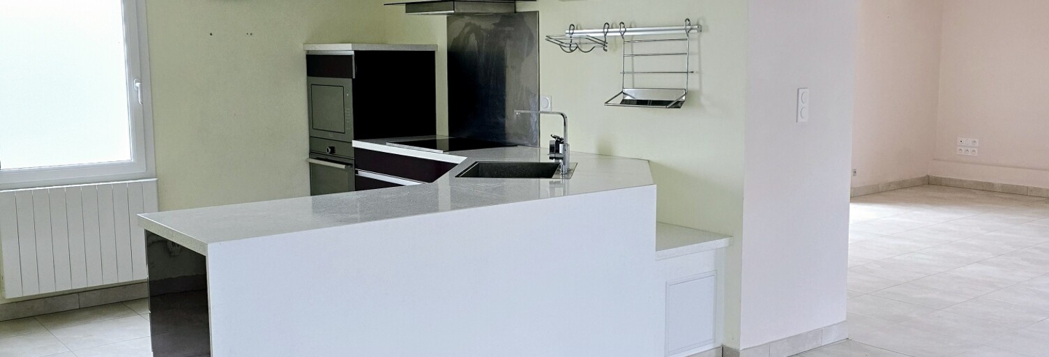 Maison 5 Pièces 105 m² à vendre à La Chapelle-des-Marais (44410)