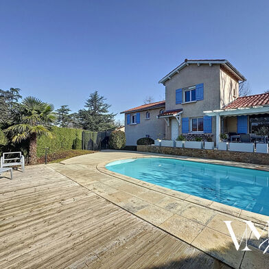 Maison 5 pièces 610000 €