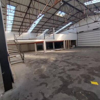 Commerce  1260000 €