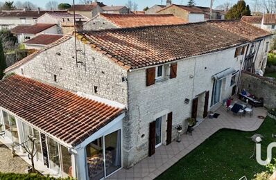 maison 5 pièces 195 m2 à vendre à Coulgens (16560)