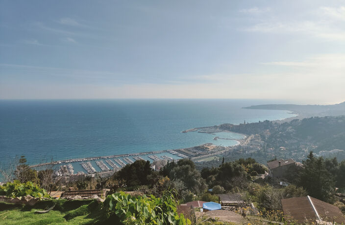 Menton sur les hauteurs, appartement 3/4 pièces de 76m2 avec — photo 2