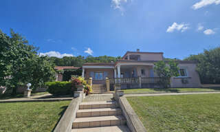 Maison 7 Pièces 194 m² à vendre à Veyre-Monton (63960)