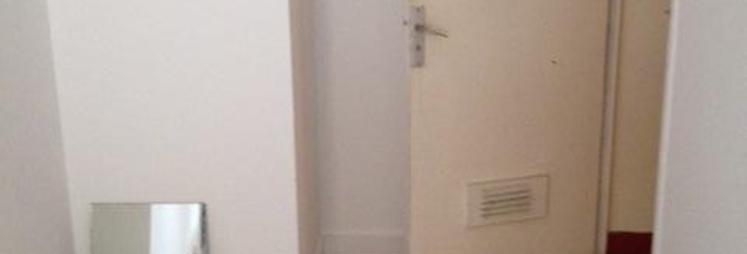 Bureau  8 m² à louer à Marseille 8 (13008)