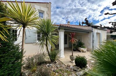 vente maison 366 000 € à proximité de Montpellier-de-Médillan (17260)