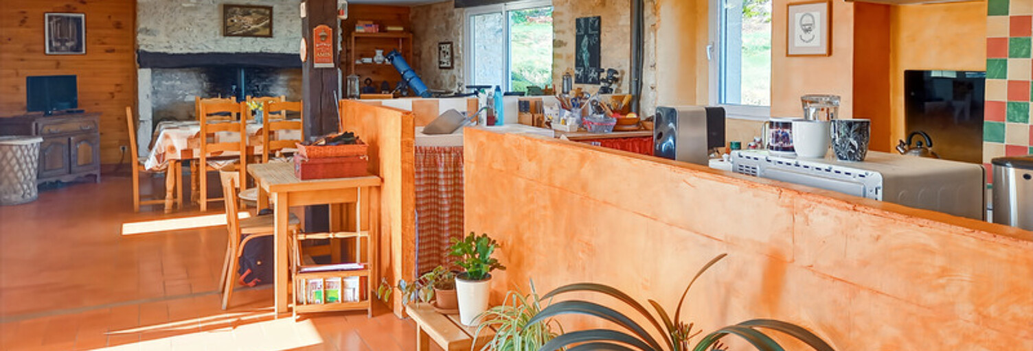 Maison 5 Pièces 171 m² à vendre à Brouchaud (24210)