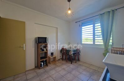 location appartement 800 € CC /mois à proximité de Baie-Mahault (97122)