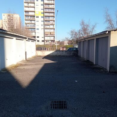 Commerce  350000 €