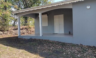 Maison 3 Pièces 88 m² à louer à Sainte-Anne (97180)