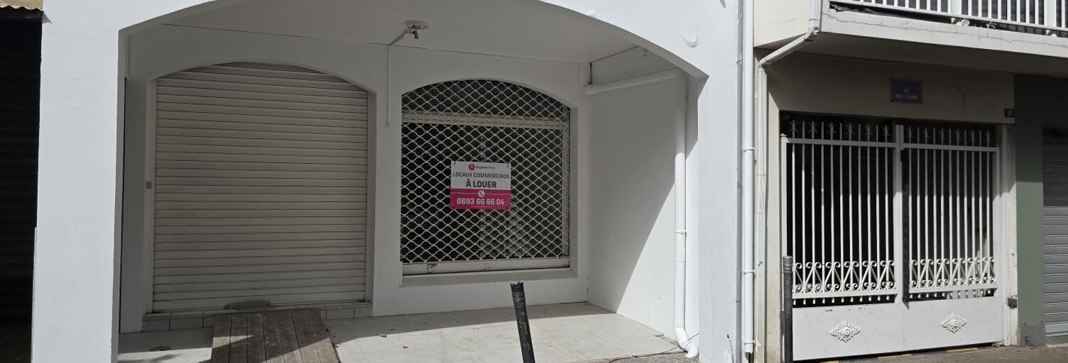 Commerce  66 m² à louer à Saint-Paul (97460)