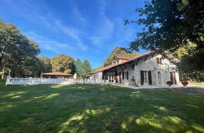 Maison proche de Mont de Marsan 8 pièce(s) 329 m² sur airial de 47196 m² clos — photo du bien