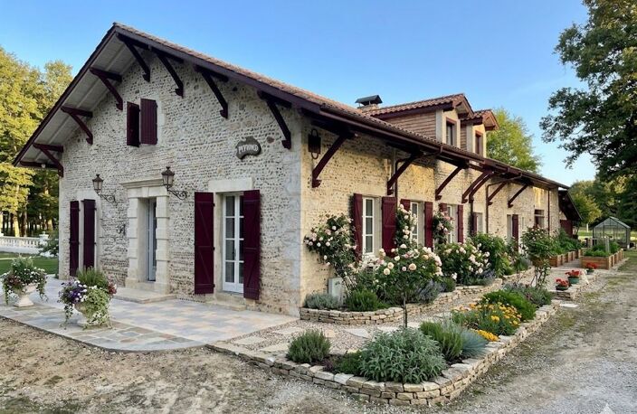 Maison proche de Mont de Marsan 8 pièce(s) 329 m² sur airial de 47196 m² clos — photo 2