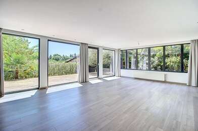 Maison 5 pièces 3200 €