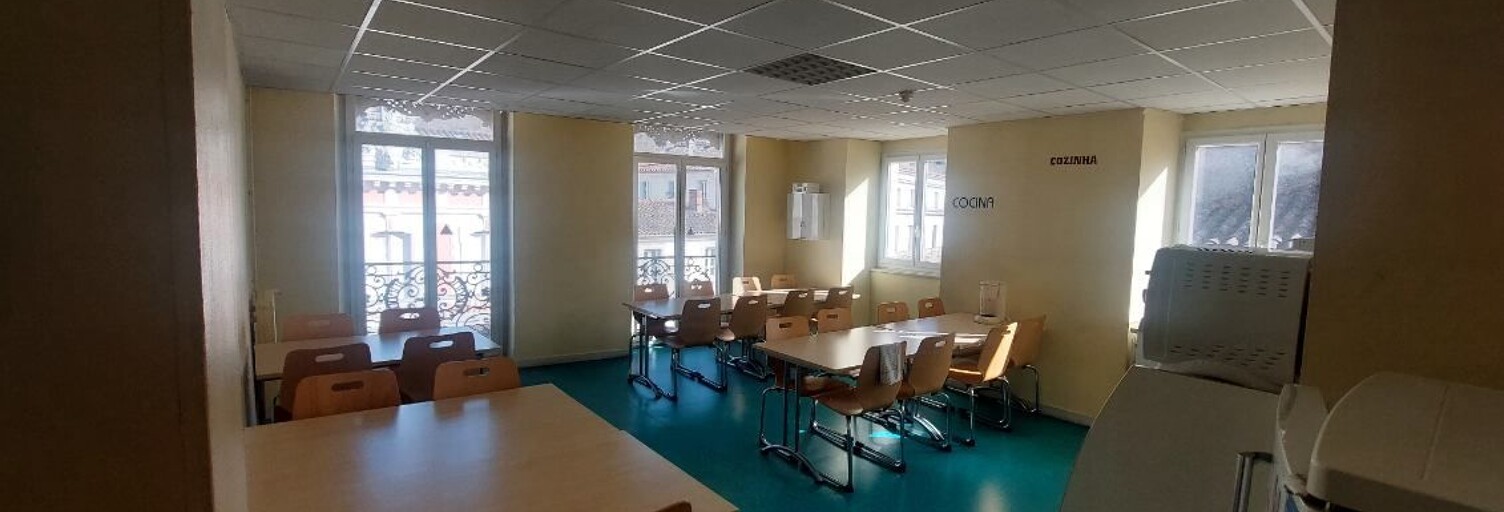 Bureau  300 m² à louer à Mazamet (81200)
