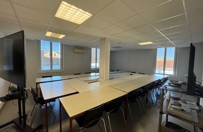 Bureau à louer au centre ville de Mazamet — photo 2