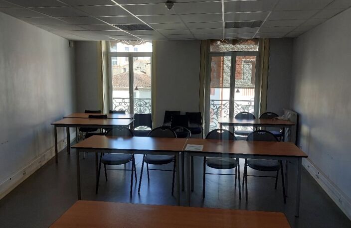Bureau à louer au centre ville de Mazamet — photo 5