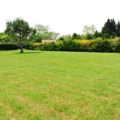 Terrain  590000 €