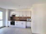Bel appartement T2 récent centre de sète avec parking privé — photo 4