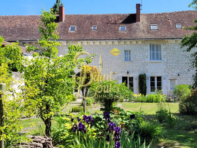 DEMEURE DE CARACTERE DU XVIème AVEC CLOS ET JARDIN — photo du bien