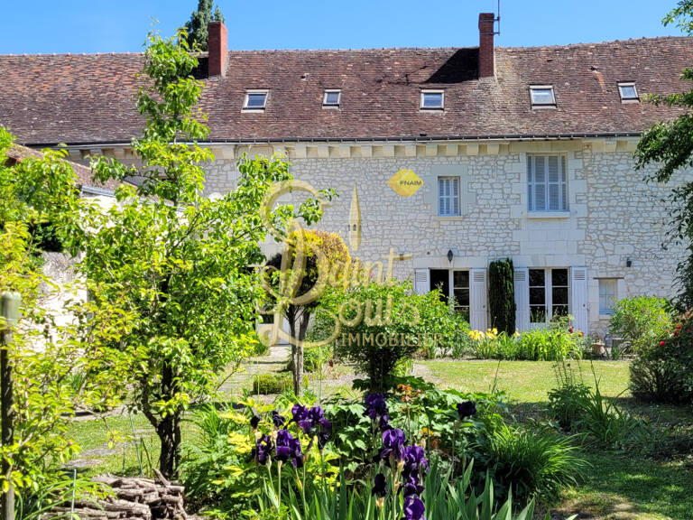 DEMEURE DE CARACTERE DU XVIème AVEC CLOS ET JARDIN — photo 1