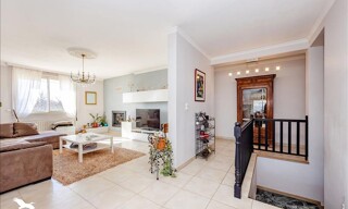 Maison 9 Pièces 195 m² à vendre à Gaillac (81600)