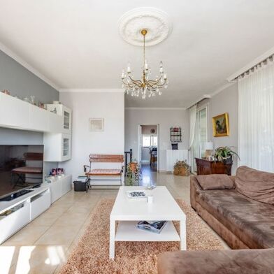 Maison 9 pièces 330000 €