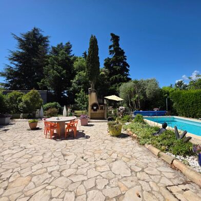 Maison 8 pièces 449000 €