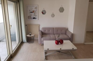 location appartement 900 € CC /mois à proximité de Fréjus (83600)