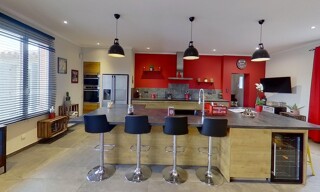 Maison 6 Pièces 200 m² à vendre à Roussillon (84220)