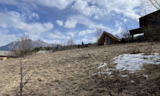 Terrain  1100 m² à vendre à Enchastrayes (04400)