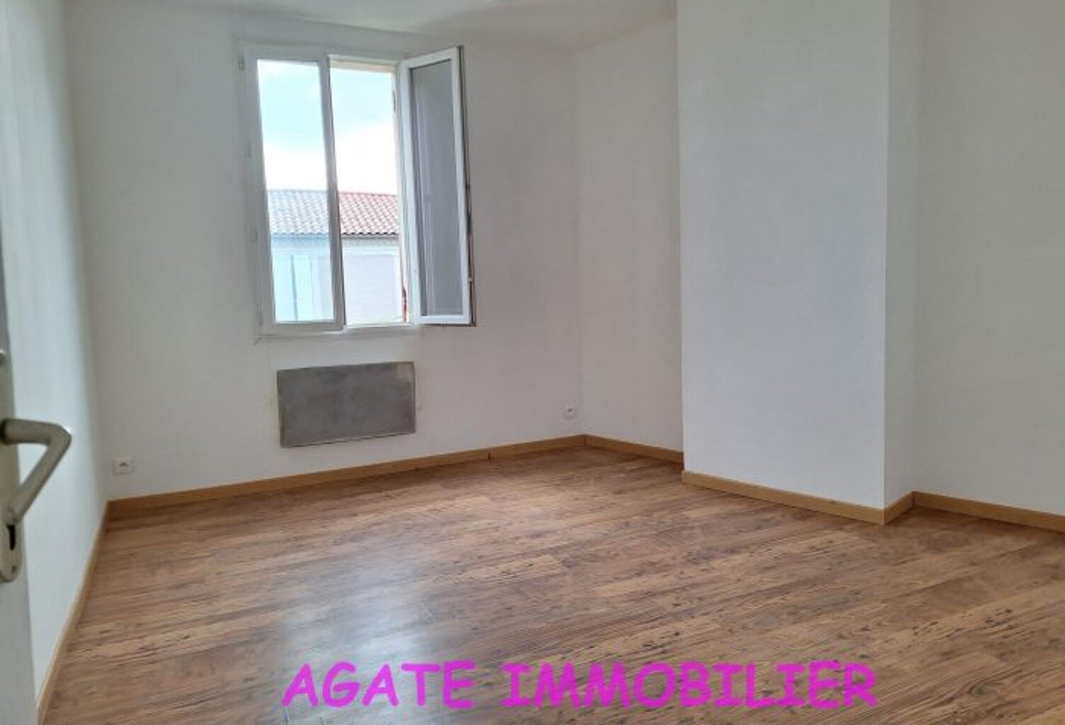 maison de bourg a vendre st symphorien — photo 1