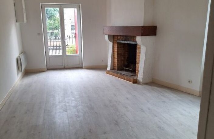 maison de bourg a vendre st symphorien — photo 3