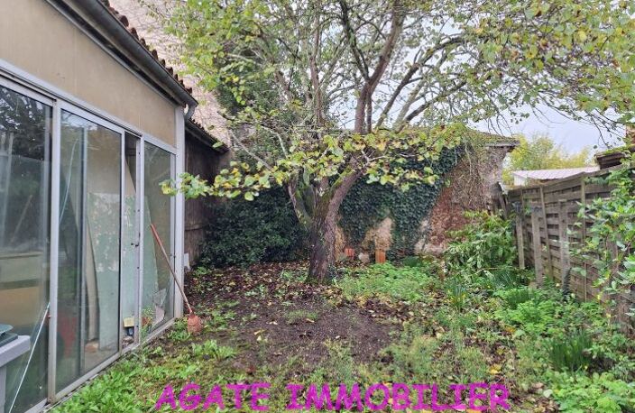 maison de bourg a vendre st symphorien — photo 4